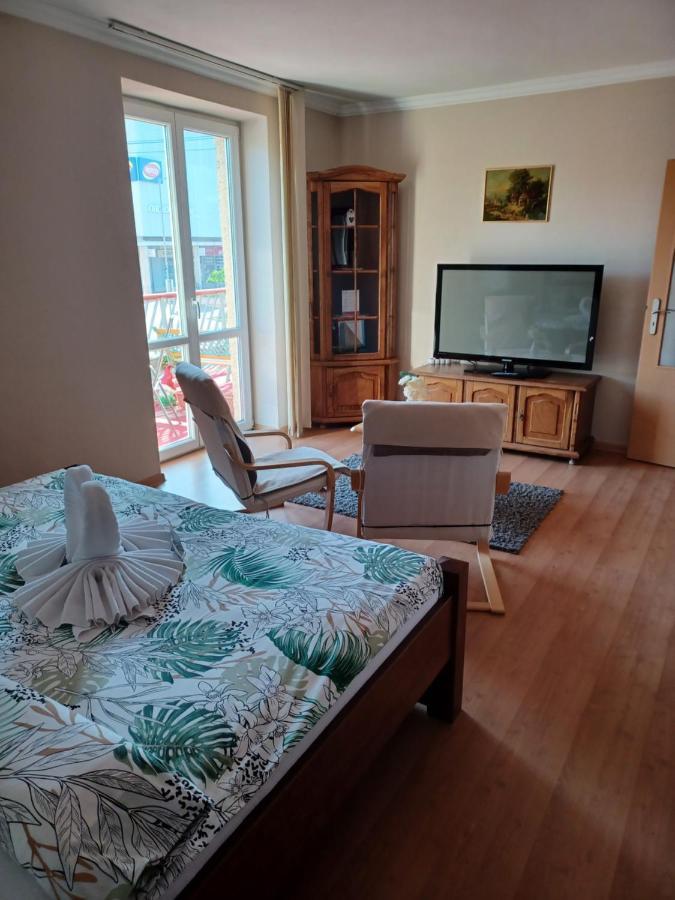 Hotel Banik Handlová Zewnętrze zdjęcie