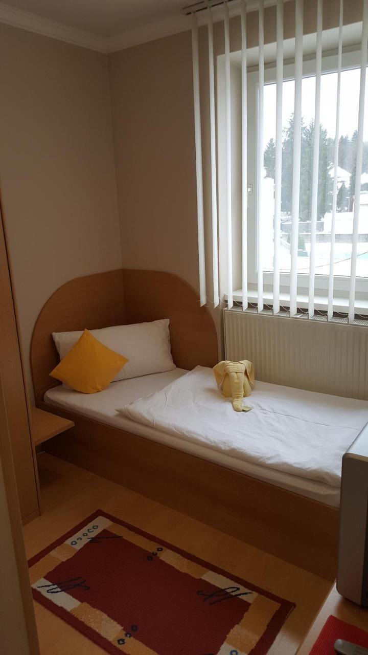 Hotel Banik Handlová Zewnętrze zdjęcie