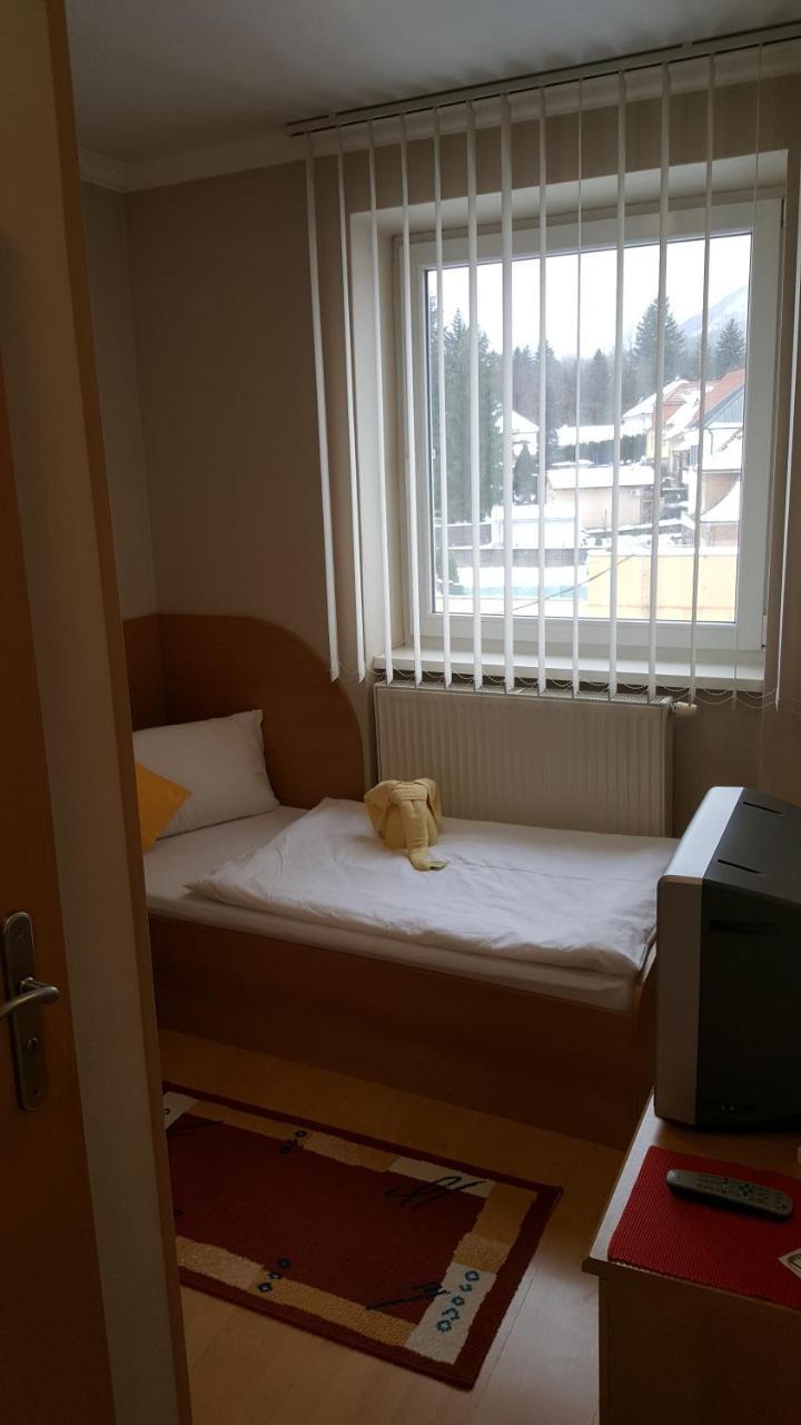 Hotel Banik Handlová Zewnętrze zdjęcie